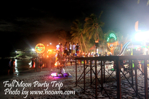 พาชมบรรยากาศงาน Full Moon Party เสน่ห์ที่ไม่อาจลืม บนหาดริ้น เกาะพะงัน จังหวัดสุราษฎร์ธานี